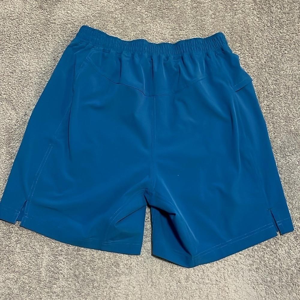 EC MEC Men's Athletic Shorts with Liner - Size Small - Picture 2 of 4